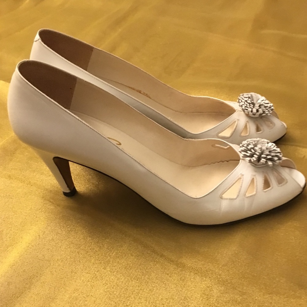Bosca White Leather Heel. Size 9AAAA